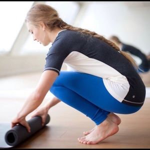 Lululemon Devotion Tee SZ 6